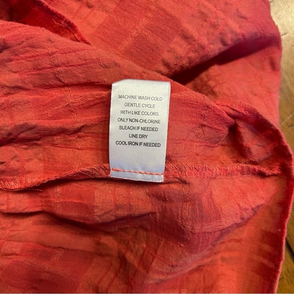 *NWOT* Evereve Peplum Crinkle Blouse in Mineral Red, Size Large - Picture 11 of 11